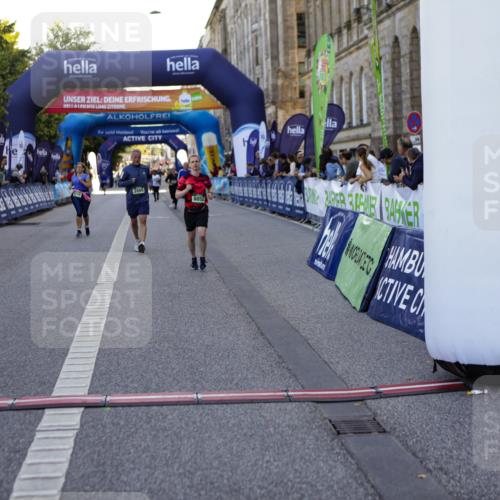 01.09.2024 - BARMER Alsterlauf Kathrin Stürmer Photography http://msf.ph/oto/6971848 01.09.2024 10:15:59 Ziel 2158, 3761, 4091, 5056, 8191, 8192, 8193, 2065, 3309, 3659, 4990, 8052, 8378 meine-sportfotos.de