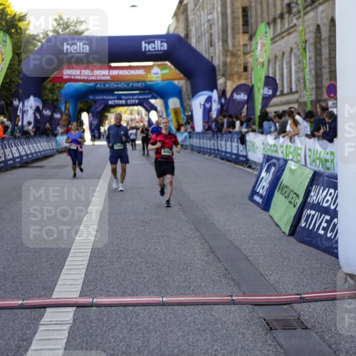 01.09.2024 - BARMER Alsterlauf Kathrin Stürmer Photography http://msf.ph/oto/6971849 01.09.2024 10:15:59 Ziel 2158, 3761, 4091, 5056, 8191, 8192, 8193, 2065, 3309, 3659, 4990, 8052, 8378 meine-sportfotos.de