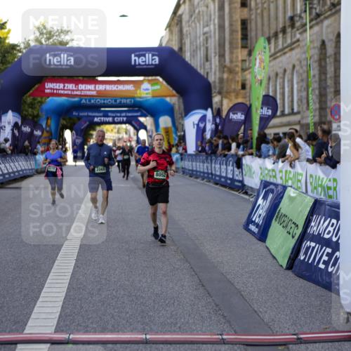 01.09.2024 - BARMER Alsterlauf Kathrin Stürmer Photography http://msf.ph/oto/6971853 01.09.2024 10:16:00 Ziel 2158, 3761, 4091, 5056, 8191, 8192, 8193, 2065, 3309, 4990, 8052, 8378 meine-sportfotos.de
