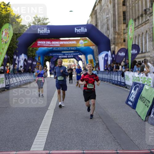 01.09.2024 - BARMER Alsterlauf Kathrin Stürmer Photography http://msf.ph/oto/6971858 01.09.2024 10:16:01 Ziel 2158, 3761, 4091, 5056, 8191, 8192, 8193, 2065, 2269, 3309, 4990, 8052, 8378 meine-sportfotos.de