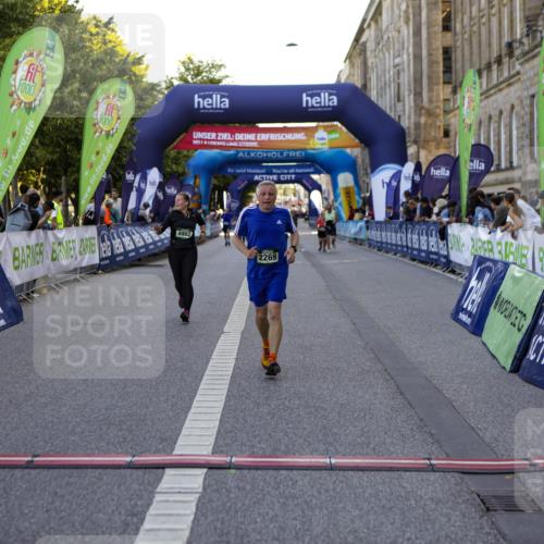 01.09.2024 - BARMER Alsterlauf Kathrin Stürmer Photography http://msf.ph/oto/6971868 01.09.2024 10:16:08 Ziel 2119, 2158, 4774, 5078, 8193, 2065, 2269, 4982, 8052, 8378 meine-sportfotos.de