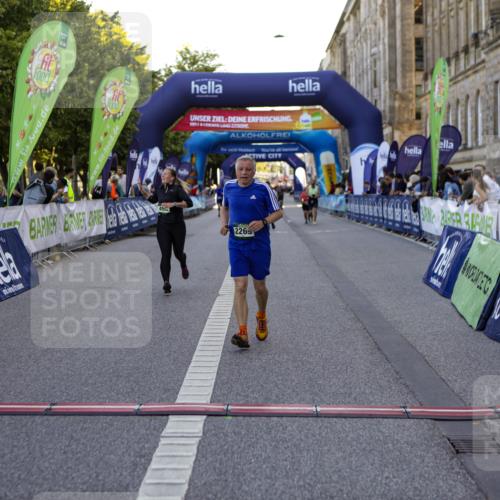 01.09.2024 - BARMER Alsterlauf Kathrin Stürmer Photography http://msf.ph/oto/6971870 01.09.2024 10:16:08 Ziel 2119, 2158, 4774, 5078, 8193, 2065, 2269, 4982, 8052, 8378 meine-sportfotos.de