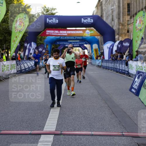 01.09.2024 - BARMER Alsterlauf Kathrin Stürmer Photography http://msf.ph/oto/6971885 01.09.2024 10:16:18 Ziel 2119, 4774, 4775, 5013, 5078, 2537, 2749, 3506, 3643, 3674, 4639, 4905 meine-sportfotos.de