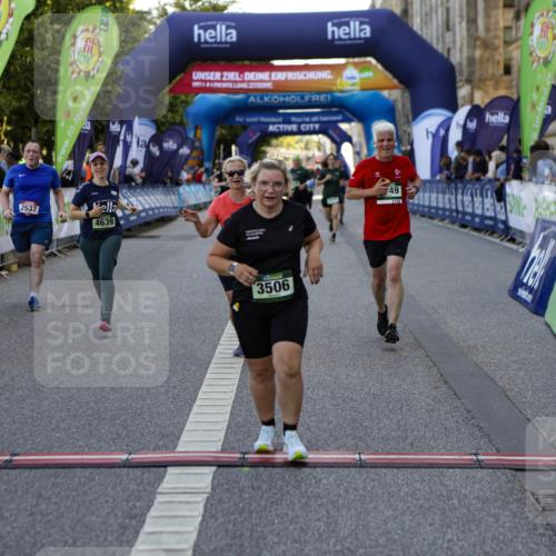 01.09.2024 - BARMER Alsterlauf Kathrin Stürmer Photography http://msf.ph/oto/6971886 01.09.2024 10:16:22 Ziel 2119, 4774, 4775, 5013, 5078, 2537, 2576, 2749, 3506, 3643, 3674, 3826, 4639, 4905 meine-sportfotos.de