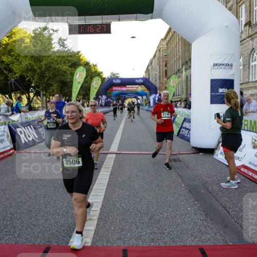 01.09.2024 - BARMER Alsterlauf Kathrin Stürmer Photography http://msf.ph/oto/6971900 01.09.2024 10:16:25 Ziel 4461, 4477, 4775, 5013, 2109, 2121, 2537, 2576, 2749, 3506, 3549, 3643, 3674, 3826, 4639, 4905 meine-sportfotos.de