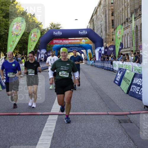 01.09.2024 - BARMER Alsterlauf Kathrin Stürmer Photography http://msf.ph/oto/6971923 01.09.2024 10:16:32 Ziel 2316, 4461, 4477, 4696, 4775, 5013, 2109, 2121, 2537, 2576, 2792, 3549, 3826, 3910, 3911, 8351 meine-sportfotos.de