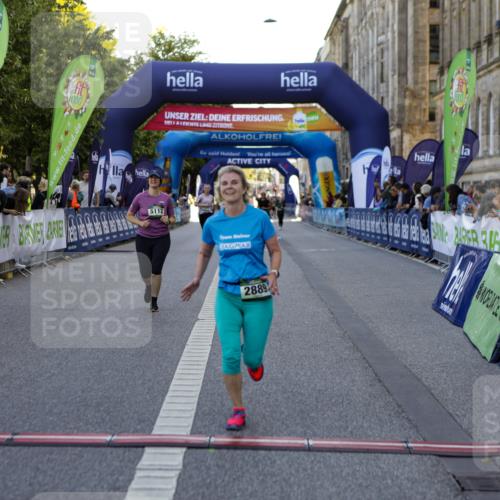 01.09.2024 - BARMER Alsterlauf Kathrin Stürmer Photography http://msf.ph/oto/6971952 01.09.2024 10:16:46 Ziel 2316, 3362, 4696, 2115, 2199, 2507, 2889, 3910, 5112 meine-sportfotos.de