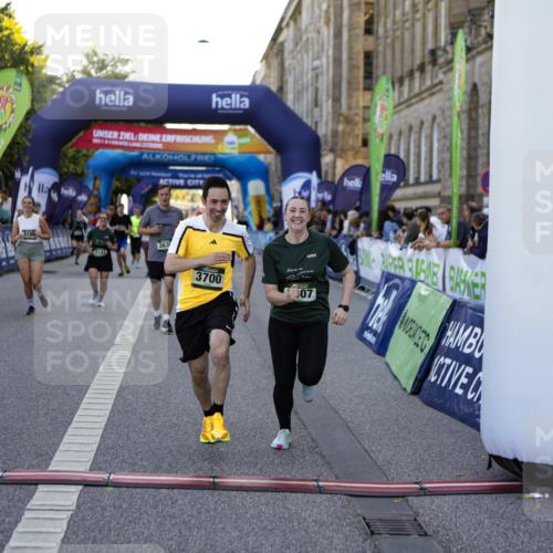 01.09.2024 - BARMER Alsterlauf Kathrin Stürmer Photography http://msf.ph/oto/6971976 01.09.2024 10:17:05 Ziel 4620, 4917, 2143, 2536, 2881, 2974, 2975, 3407, 3639, 3700, 4186, 4453, 5156, 5312, 8219, 8309 meine-sportfotos.de