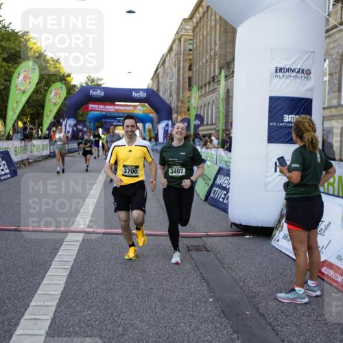 01.09.2024 - BARMER Alsterlauf Kathrin Stürmer Photography http://msf.ph/oto/6971979 01.09.2024 10:17:05 Ziel 4620, 4917, 2143, 2536, 2881, 2974, 2975, 3407, 3639, 3700, 4186, 4453, 5156, 5312, 8219, 8309 meine-sportfotos.de