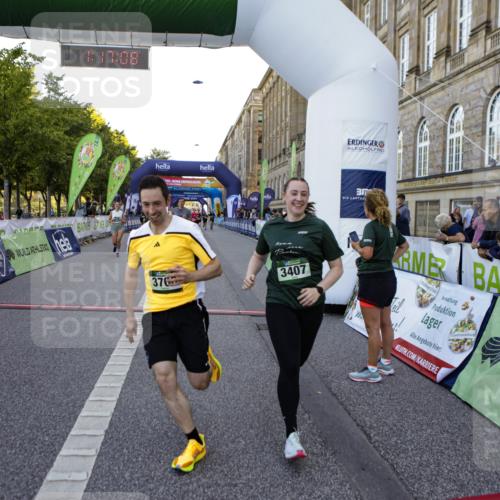 01.09.2024 - BARMER Alsterlauf Kathrin Stürmer Photography http://msf.ph/oto/6971982 01.09.2024 10:17:06 Ziel 4620, 4917, 2143, 2536, 2614, 2881, 2974, 2975, 3407, 3639, 3700, 4186, 4453, 5156, 5312, 8219, 8309 meine-sportfotos.de