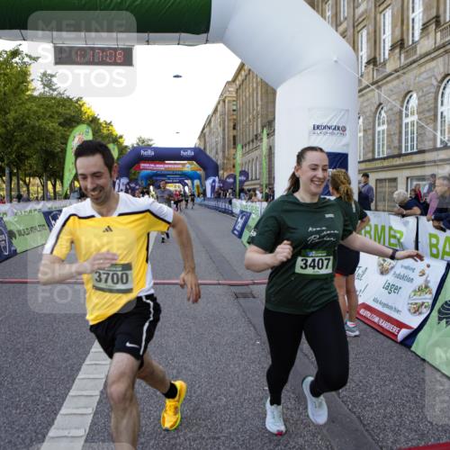 01.09.2024 - BARMER Alsterlauf Kathrin Stürmer Photography http://msf.ph/oto/6971983 01.09.2024 10:17:06 Ziel 4620, 4917, 2143, 2536, 2614, 2881, 2974, 2975, 3407, 3639, 3700, 4186, 4453, 5156, 5312, 8219, 8309 meine-sportfotos.de