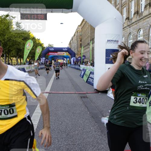 01.09.2024 - BARMER Alsterlauf Kathrin Stürmer Photography http://msf.ph/oto/6971984 01.09.2024 10:17:06 Ziel 4620, 4917, 2143, 2536, 2614, 2881, 2974, 2975, 3407, 3639, 3700, 4186, 4453, 5156, 5312, 8219, 8309 meine-sportfotos.de