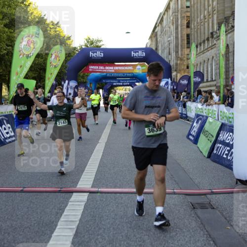 01.09.2024 - BARMER Alsterlauf Kathrin Stürmer Photography http://msf.ph/oto/6971987 01.09.2024 10:17:09 Ziel 4620, 4917, 2143, 2536, 2614, 2881, 2974, 2975, 3407, 3639, 3700, 4181, 4186, 4690, 5156, 5312, 8219, 8309 meine-sportfotos.de