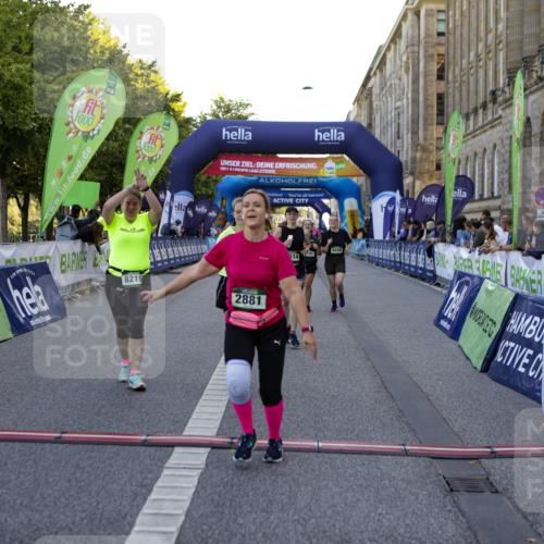 01.09.2024 - BARMER Alsterlauf Kathrin Stürmer Photography http://msf.ph/oto/6971994 01.09.2024 10:17:13 Ziel 3598, 4620, 4917, 2143, 2614, 2881, 2974, 2975, 3639, 3948, 4181, 4186, 4690, 4929, 5156, 5312, 8219, 8309 meine-sportfotos.de