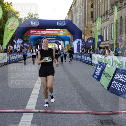 01.09.2024 - BARMER Alsterlauf Kathrin Stürmer Photography http://msf.ph/oto/6972003 01.09.2024 10:17:31 Ziel 2031, 2780, 2928, 2929, 3589, 3598, 2498, 2819, 3535, 3845, 3917, 4245, 4870, 8231 meine-sportfotos.de