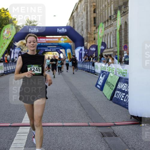 01.09.2024 - BARMER Alsterlauf Kathrin Stürmer Photography http://msf.ph/oto/6972009 01.09.2024 10:17:32 Ziel 2031, 2780, 2928, 2929, 3589, 3598, 2498, 2819, 3535, 3845, 3893, 3917, 4245, 4870, 5159, 8231 meine-sportfotos.de
