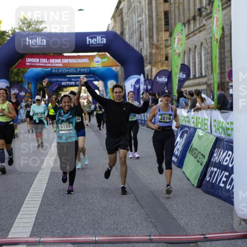 01.09.2024 - BARMER Alsterlauf Kathrin Stürmer Photography http://msf.ph/oto/6972016 01.09.2024 10:17:39 Ziel 2031, 2780, 2928, 2929, 3589, 2362, 2498, 2546, 2819, 3081, 3406, 3500, 3532, 3533, 3535, 3845, 3893, 3917, 4547, 4548, 5159 meine-sportfotos.de