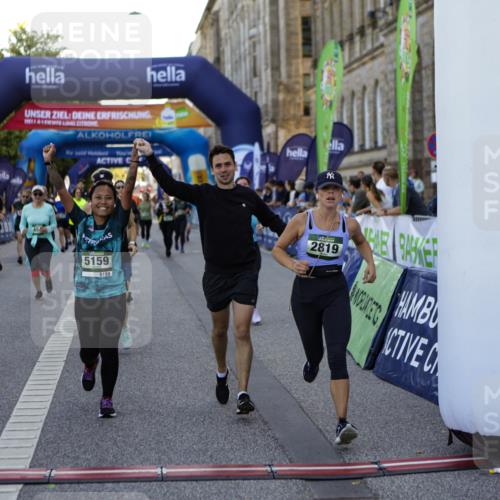01.09.2024 - BARMER Alsterlauf Kathrin Stürmer Photography http://msf.ph/oto/6972020 01.09.2024 10:17:39 Ziel 2031, 2780, 2928, 2929, 3589, 2362, 2498, 2546, 2819, 3081, 3406, 3500, 3532, 3533, 3535, 3845, 3893, 3917, 4547, 4548, 5159 meine-sportfotos.de