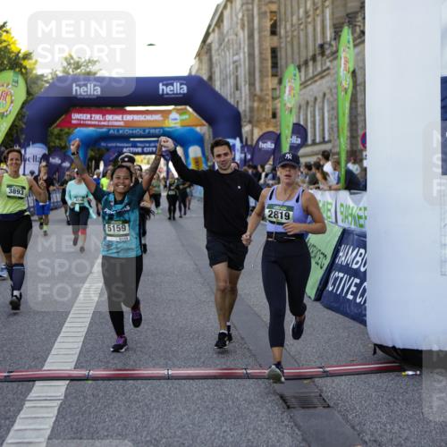 01.09.2024 - BARMER Alsterlauf Kathrin Stürmer Photography http://msf.ph/oto/6972022 01.09.2024 10:17:40 Ziel 2031, 2780, 2928, 2929, 2362, 2498, 2546, 2622, 2819, 2842, 2846, 3081, 3307, 3406, 3500, 3532, 3533, 3535, 3845, 3893, 3917, 4547, 4548, 5159 meine-sportfotos.de