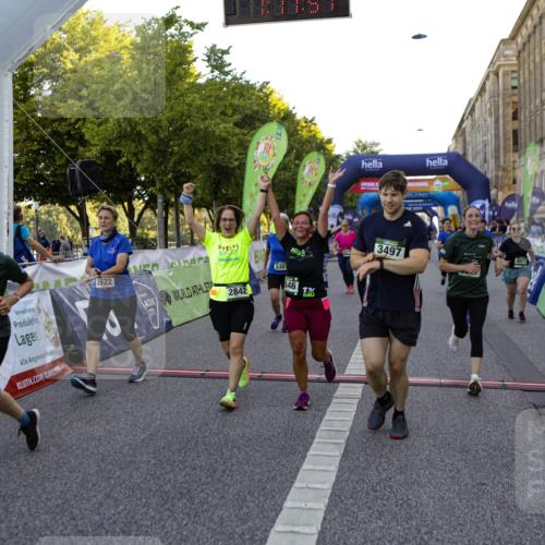 01.09.2024 - BARMER Alsterlauf Kathrin Stürmer Photography http://msf.ph/oto/6972026 01.09.2024 10:17:49 Ziel 2048, 3991, 4317, 4318, 1178, 2362, 2377, 2378, 2546, 2574, 2575, 2593, 2621, 2622, 2842, 2846, 3081, 3110, 3158, 3307, 3406, 3497, 3500, 3532, 3533, 4073, 4442, 4547, 4548, 4586, 4676, 5307 meine-sportfotos.de