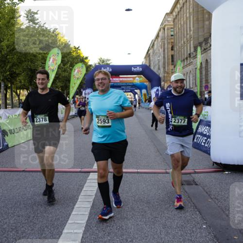 01.09.2024 - BARMER Alsterlauf Kathrin Stürmer Photography http://msf.ph/oto/6972045 01.09.2024 10:17:58 Ziel 2048, 3991, 4317, 4318, 1178, 2377, 2378, 2574, 2575, 2593, 2621, 3110, 3158, 3265, 3871, 4004, 4586 meine-sportfotos.de