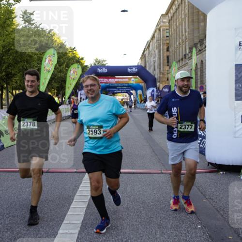 01.09.2024 - BARMER Alsterlauf Kathrin Stürmer Photography http://msf.ph/oto/6972046 01.09.2024 10:17:58 Ziel 2048, 3991, 4317, 4318, 1178, 2377, 2378, 2574, 2575, 2593, 2621, 3110, 3158, 3265, 3871, 4004, 4586 meine-sportfotos.de