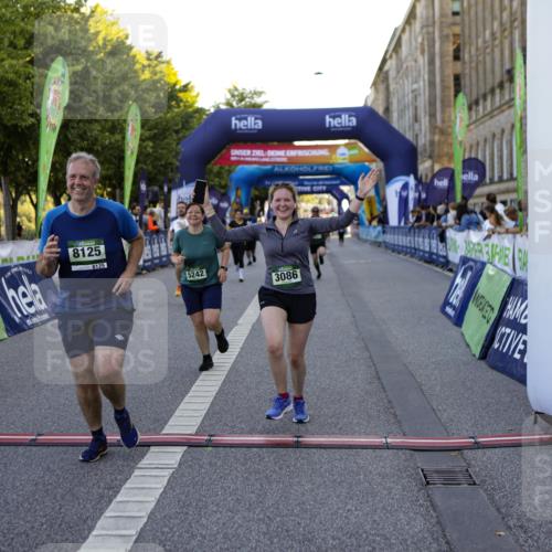 01.09.2024 - BARMER Alsterlauf Kathrin Stürmer Photography http://msf.ph/oto/6972067 01.09.2024 10:18:22 Ziel 2449, 3792, 4740, 2128, 3086, 3183, 3844, 4243, 4951, 5050, 5090, 5242, 8125 meine-sportfotos.de