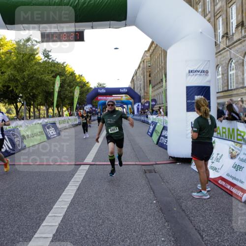 01.09.2024 - BARMER Alsterlauf Kathrin Stürmer Photography http://msf.ph/oto/6972081 01.09.2024 10:18:25 Ziel 2449, 2804, 2805, 2806, 2807, 2812, 3792, 2128, 2972, 3086, 3183, 4243, 4346, 4951, 5050, 5090, 5242, 8125 meine-sportfotos.de