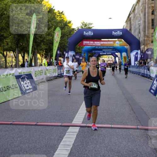 01.09.2024 - BARMER Alsterlauf Kathrin Stürmer Photography http://msf.ph/oto/6972090 01.09.2024 10:18:36 Ziel 2449, 2804, 2805, 2806, 2807, 2812, 3792, 2271, 2965, 2972, 2980, 3314, 3363, 3445, 4346, 5049, 5132 meine-sportfotos.de