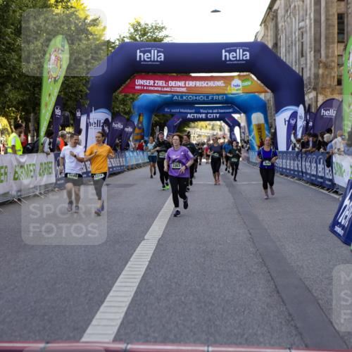 01.09.2024 - BARMER Alsterlauf Kathrin Stürmer Photography http://msf.ph/oto/6972096 01.09.2024 10:18:38 Ziel 2449, 2804, 2805, 2806, 2807, 2812, 3792, 2241, 2271, 2965, 2972, 2980, 3314, 3363, 3445, 4346, 4642, 5049, 5132 meine-sportfotos.de