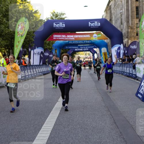01.09.2024 - BARMER Alsterlauf Kathrin Stürmer Photography http://msf.ph/oto/6972101 01.09.2024 10:18:41 Ziel 2804, 2805, 2806, 2807, 2812, 2175, 2241, 2271, 2960, 2965, 2980, 3314, 3348, 3349, 3363, 3445, 4642, 4691, 5049, 5132 meine-sportfotos.de