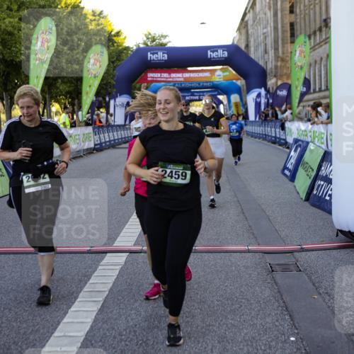 01.09.2024 - BARMER Alsterlauf Kathrin Stürmer Photography http://msf.ph/oto/6972132 01.09.2024 10:19:12 Ziel 2064, 2230, 4679, 2002, 2083, 2300, 2448, 2459, 2460, 2683, 4261, 4347, 4348, 4707, 4810, 5119, 8271 meine-sportfotos.de