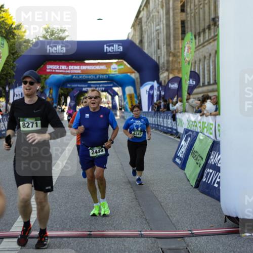 01.09.2024 - BARMER Alsterlauf Kathrin Stürmer Photography http://msf.ph/oto/6972135 01.09.2024 10:19:15 Ziel 2064, 2230, 2002, 2083, 2300, 2448, 2459, 2460, 2683, 3885, 4261, 4347, 4348, 4707, 4810, 8271 meine-sportfotos.de
