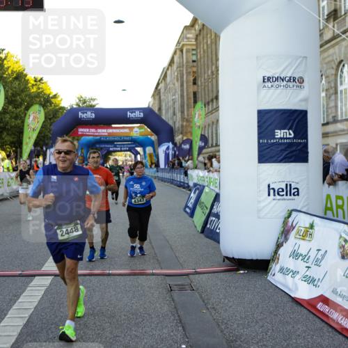 01.09.2024 - BARMER Alsterlauf Kathrin Stürmer Photography http://msf.ph/oto/6972144 01.09.2024 10:19:17 Ziel 2064, 2230, 2002, 2083, 2300, 2448, 2459, 2460, 2683, 3819, 3820, 3885, 4347, 4348, 4707, 4810, 8271 meine-sportfotos.de