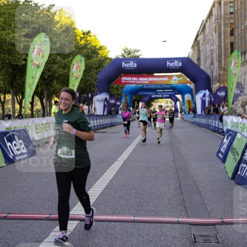 01.09.2024 - BARMER Alsterlauf Kathrin Stürmer Photography http://msf.ph/oto/6972148 01.09.2024 10:19:22 Ziel 2064, 2230, 2448, 2683, 2791, 3819, 3820, 3885, 4347, 4348, 4810 meine-sportfotos.de