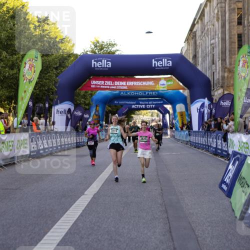 01.09.2024 - BARMER Alsterlauf Kathrin Stürmer Photography http://msf.ph/oto/6972153 01.09.2024 10:19:23 Ziel 2064, 2230, 2683, 2791, 3819, 3820, 3885, 4347, 4348, 4810 meine-sportfotos.de