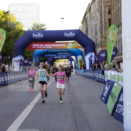 01.09.2024 - BARMER Alsterlauf Kathrin Stürmer Photography http://msf.ph/oto/6972156 01.09.2024 10:19:23 Ziel 2064, 2230, 2683, 2791, 3819, 3820, 3885, 4347, 4348, 4810 meine-sportfotos.de