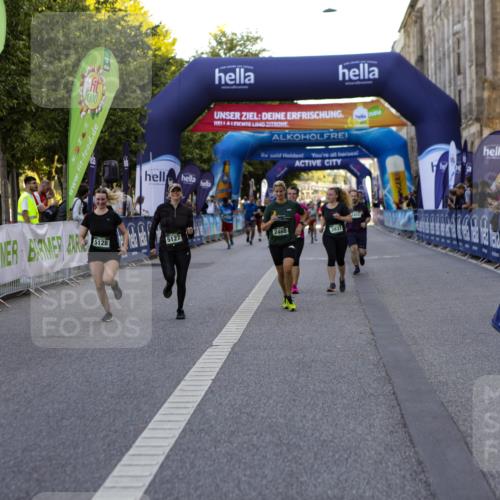 01.09.2024 - BARMER Alsterlauf Kathrin Stürmer Photography http://msf.ph/oto/6972168 01.09.2024 10:19:30 Ziel 3387, 3388, 4898, 2452, 2468, 2791, 3240, 3819, 3820, 3937, 5127, 5128 meine-sportfotos.de