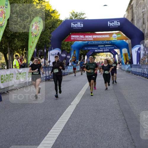 01.09.2024 - BARMER Alsterlauf Kathrin Stürmer Photography http://msf.ph/oto/6972169 01.09.2024 10:19:30 Ziel 3387, 3388, 4898, 2452, 2468, 2791, 3240, 3819, 3820, 3937, 5127, 5128 meine-sportfotos.de