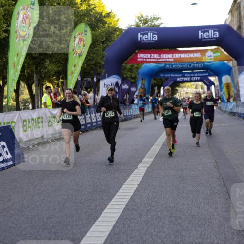 01.09.2024 - BARMER Alsterlauf Kathrin Stürmer Photography http://msf.ph/oto/6972171 01.09.2024 10:19:30 Ziel 3387, 3388, 4898, 2452, 2468, 2791, 3240, 3819, 3820, 3937, 5127, 5128 meine-sportfotos.de