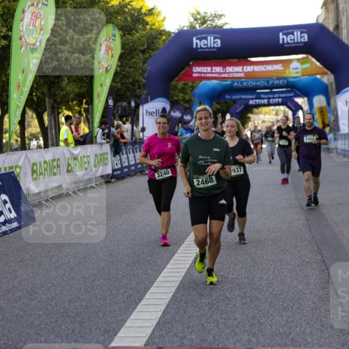 01.09.2024 - BARMER Alsterlauf Kathrin Stürmer Photography http://msf.ph/oto/6972184 01.09.2024 10:19:33 Ziel 3387, 3388, 4898, 2452, 2468, 2791, 3240, 3320, 3344, 3739, 3937, 5127, 5128 meine-sportfotos.de