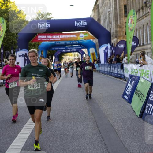 01.09.2024 - BARMER Alsterlauf Kathrin Stürmer Photography http://msf.ph/oto/6972188 01.09.2024 10:19:34 Ziel 3387, 3388, 4898, 2051, 2196, 2452, 2468, 2791, 3240, 3320, 3344, 3739, 3937, 5127, 5128 meine-sportfotos.de