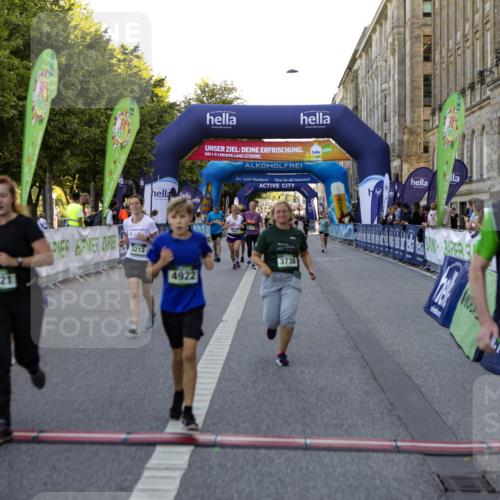 01.09.2024 - BARMER Alsterlauf Kathrin Stürmer Photography http://msf.ph/oto/6972208 01.09.2024 10:19:44 Ziel 3387, 3388, 4898, 2051, 2196, 2432, 2433, 2435, 2452, 2687, 2713, 3213, 3320, 3344, 3738, 3739, 3784, 4921, 4922 meine-sportfotos.de