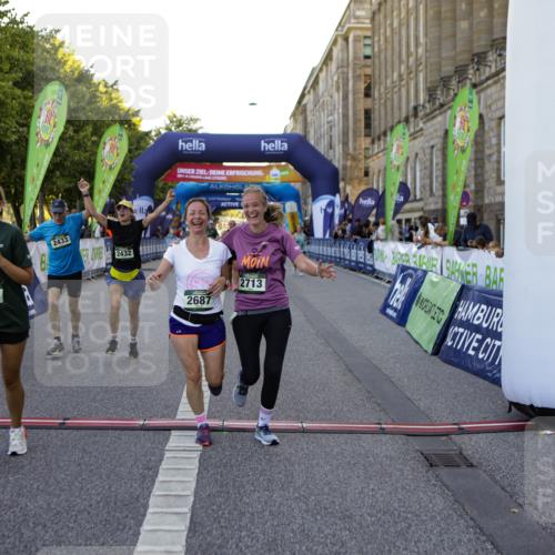 01.09.2024 - BARMER Alsterlauf Kathrin Stürmer Photography http://msf.ph/oto/6972222 01.09.2024 10:19:51 Ziel 2053, 2432, 2433, 2435, 2687, 2713, 3213, 3346, 3738, 3784, 4653 meine-sportfotos.de