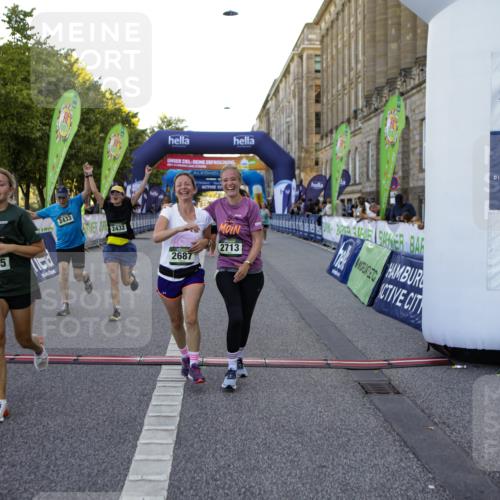 01.09.2024 - BARMER Alsterlauf Kathrin Stürmer Photography http://msf.ph/oto/6972223 01.09.2024 10:19:51 Ziel 2053, 2432, 2433, 2435, 2687, 2713, 3213, 3346, 3738, 3784, 4653 meine-sportfotos.de