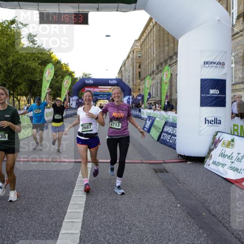 01.09.2024 - BARMER Alsterlauf Kathrin Stürmer Photography http://msf.ph/oto/6972226 01.09.2024 10:19:51 Ziel 2053, 2432, 2433, 2435, 2687, 2713, 3213, 3346, 3738, 3784, 4653 meine-sportfotos.de