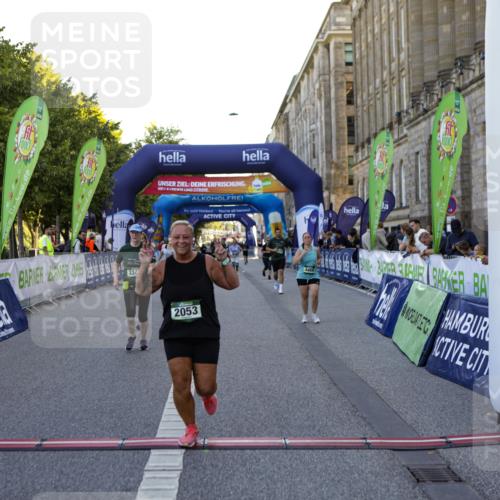 01.09.2024 - BARMER Alsterlauf Kathrin Stürmer Photography http://msf.ph/oto/6972231 01.09.2024 10:19:56 Ziel 2053, 2432, 2433, 2434, 2435, 2687, 2713, 3346, 4469, 4653, 8374, 8375 meine-sportfotos.de