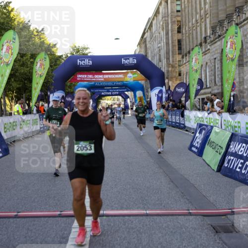 01.09.2024 - BARMER Alsterlauf Kathrin Stürmer Photography http://msf.ph/oto/6972234 01.09.2024 10:19:57 Ziel 2053, 2432, 2433, 2434, 2435, 2687, 2713, 3346, 4469, 4653, 8374, 8375 meine-sportfotos.de