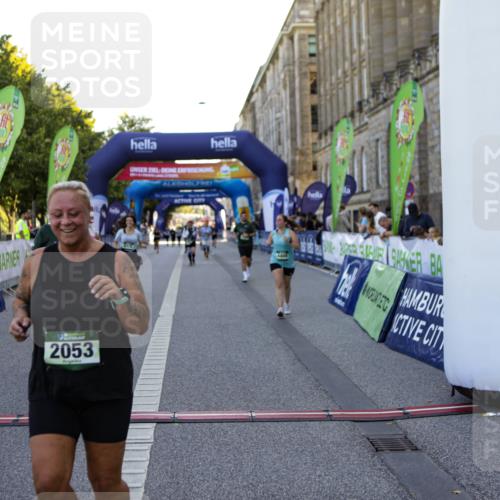 01.09.2024 - BARMER Alsterlauf Kathrin Stürmer Photography http://msf.ph/oto/6972238 01.09.2024 10:19:57 Ziel 2053, 2432, 2433, 2434, 2435, 2687, 2713, 3346, 4469, 4653, 8374, 8375 meine-sportfotos.de