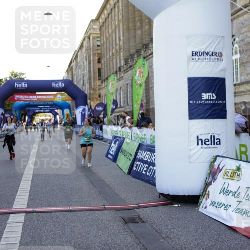 01.09.2024 - BARMER Alsterlauf Kathrin Stürmer Photography http://msf.ph/oto/6972241 01.09.2024 10:19:58 Ziel 2053, 2142, 2432, 2433, 2434, 3346, 4469, 4653, 4991, 8374, 8375 meine-sportfotos.de
